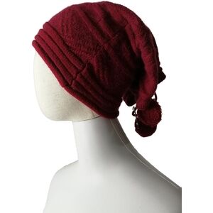 🌰 hand made maroon rabbit fur and wool blend knitted hat